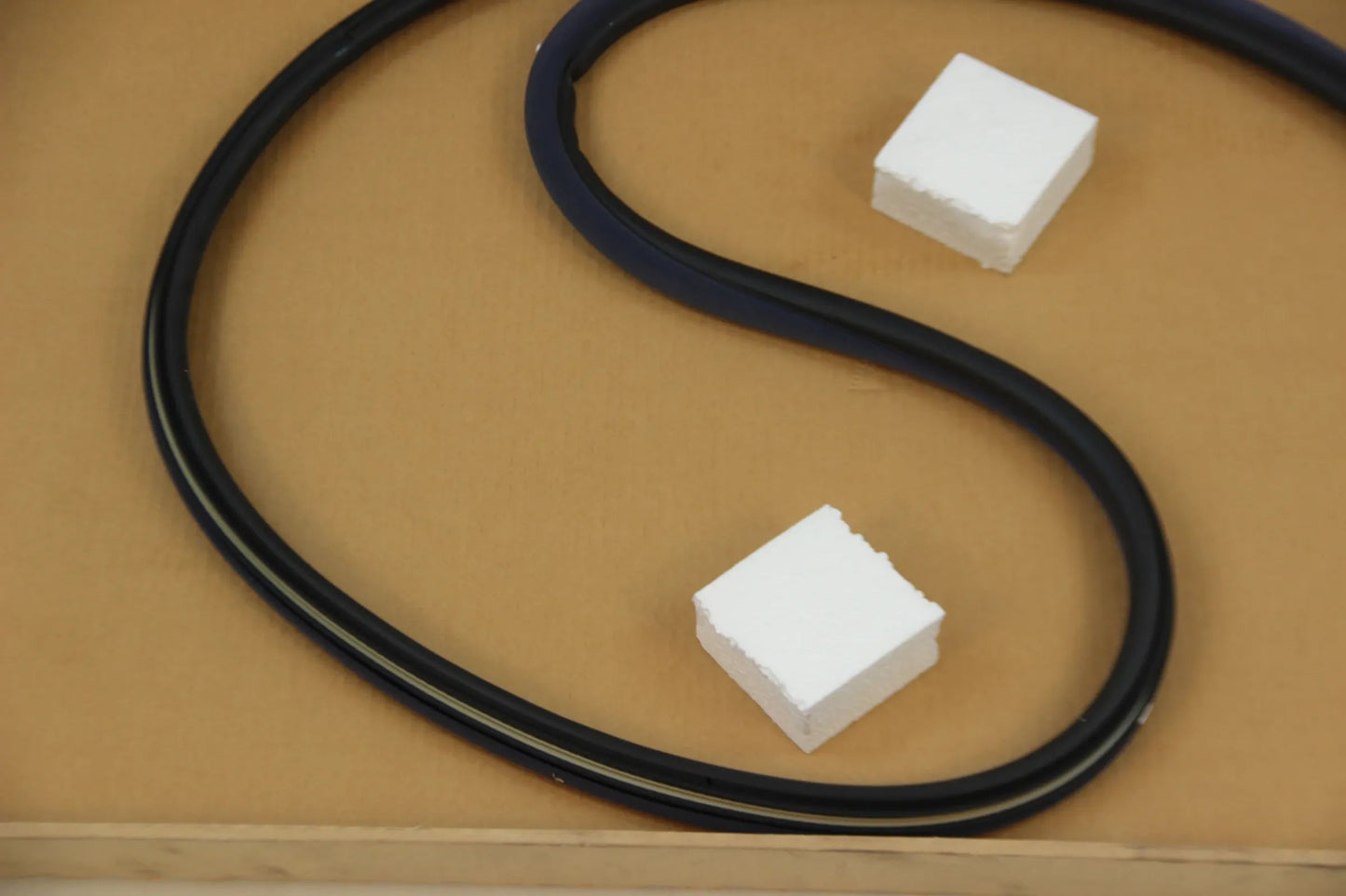 Original BMW E34 518i-540i M5 3.6 3.8 Kantenschutz hinten NOS 51728137774