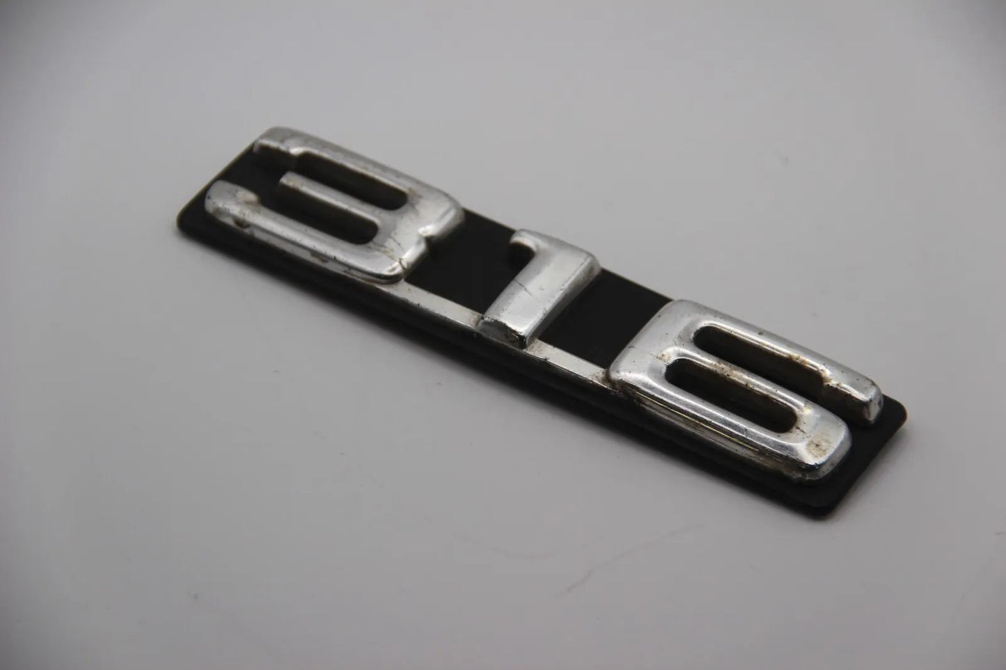 Original BMW E21 316 Modellbezeichnung Emblem Badge Schriftzug Typenschild