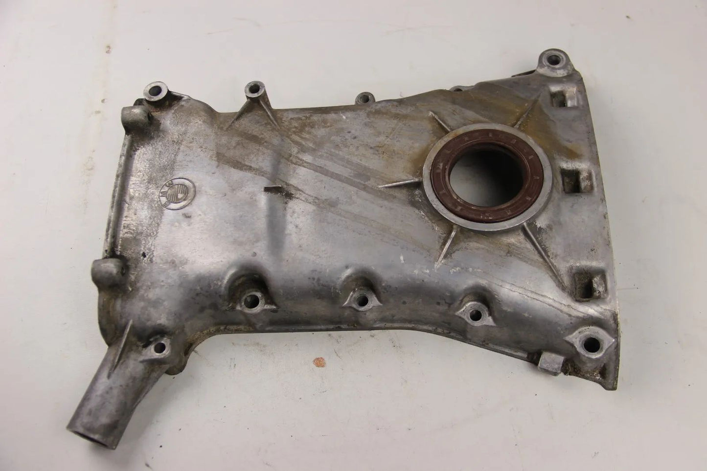 BMW E3 E9 E12 E24 E23 E28 M30  Stirndeckel Kettenkasten Abdeckung 12500289