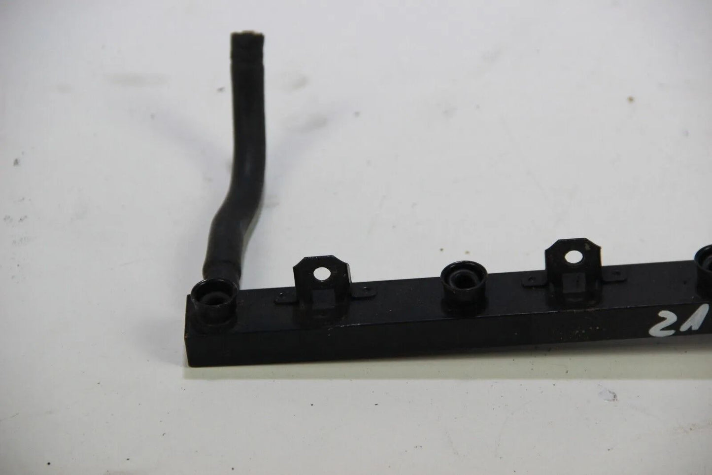 Original BMW E30 E34 Einspritzleiste M20 320i 520i 325i 525i Fuel Rail