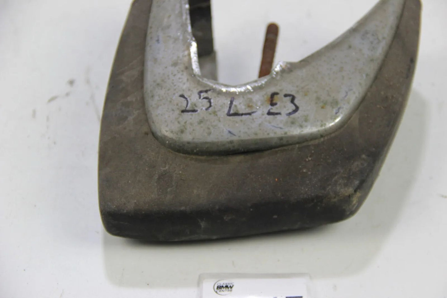 Original BMW E3 Stoßstange vorn Horn links Stoßstangenhorn 51111800083