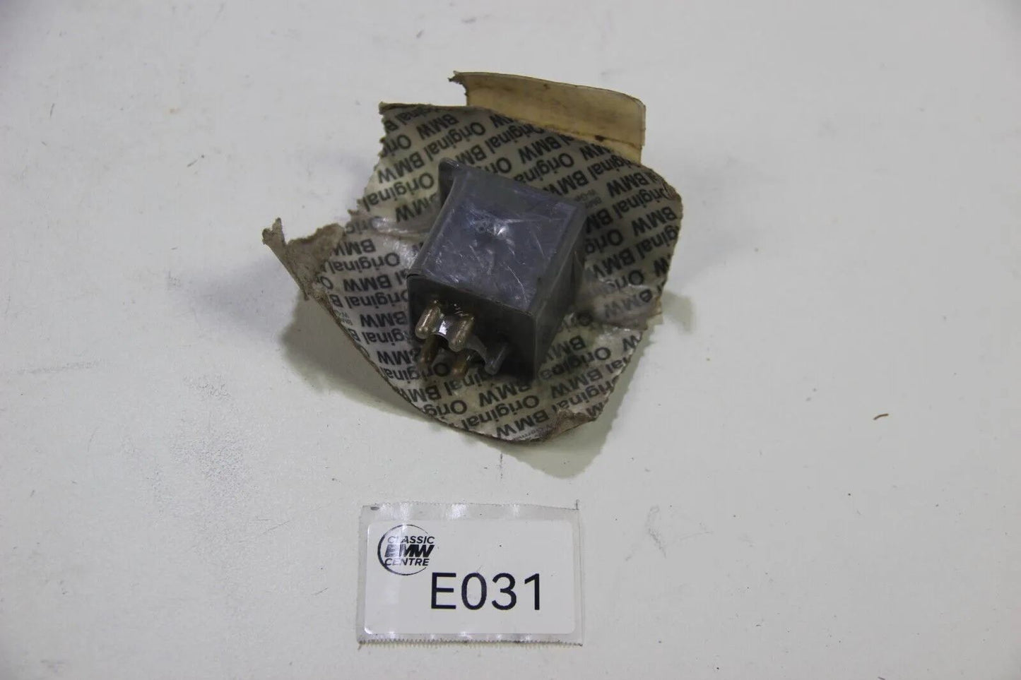 NEU Original BMW ABS Relais Elektr. Motor E30  34511179403