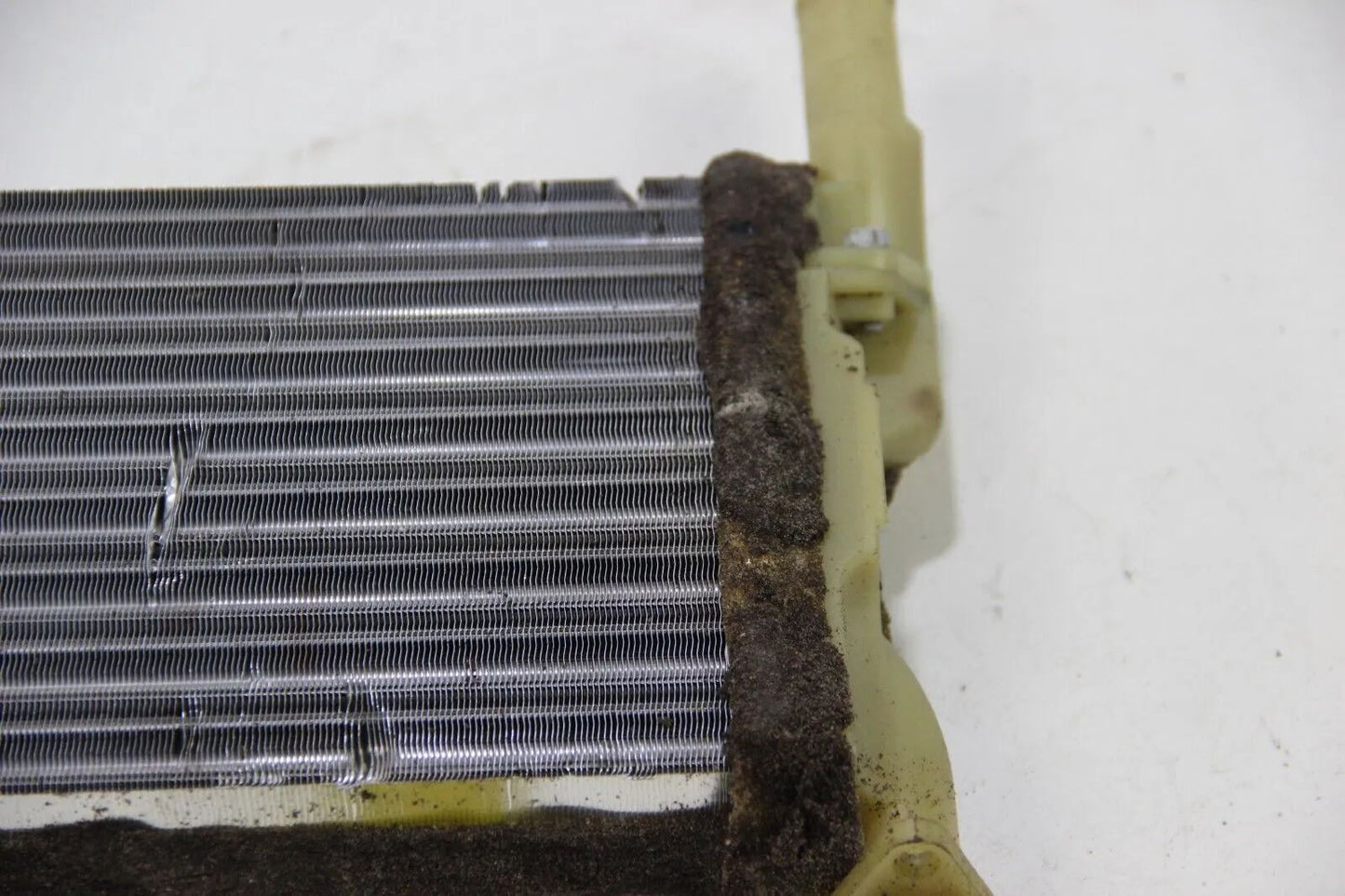 BMW E21 316-323i E12 518-535i E24 635csi Heizkörper Wärmetauscher 64111359491