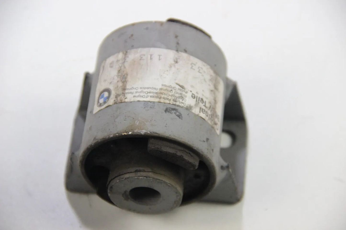 Original BMW  E10 1502-2002 tii Gummilager links Tonnenlager turbo 33331113342