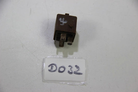 Original BMW E30 E46 E34 E32 E31 Relais Doppelschliesser schwarz 61361388364