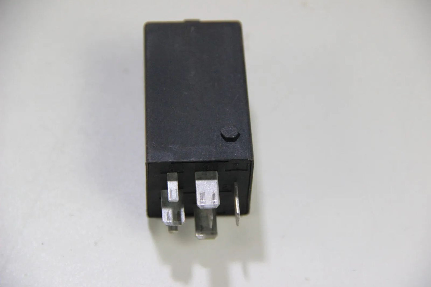 Original BMW E36 E34 E32 E31 Relais Relay Blinkrelais Warnblinkgeber 1388546
