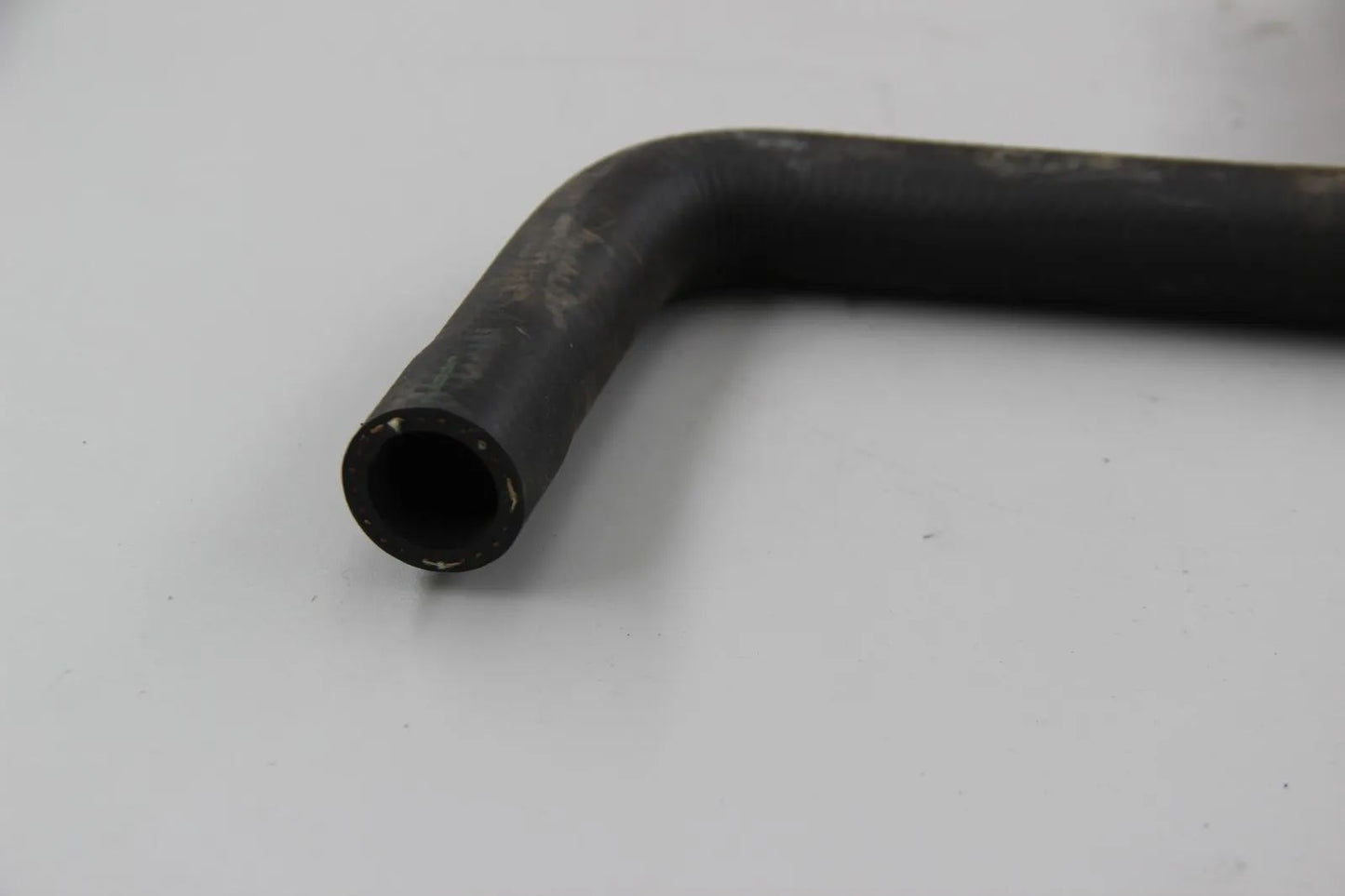 Original BMW E46 320d M47 Schlauch Doppelrohr-Wasserventil 64218378668