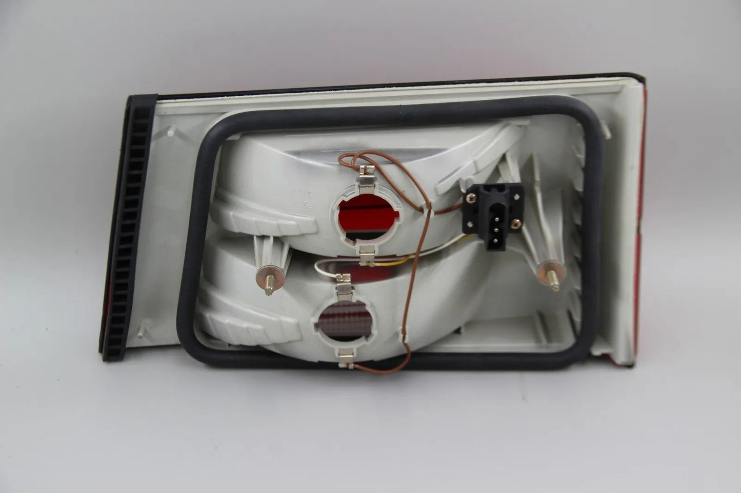 Original BMW E34 Touring  Heckleuchte Beleuchtung Heckklappe links 63218351631