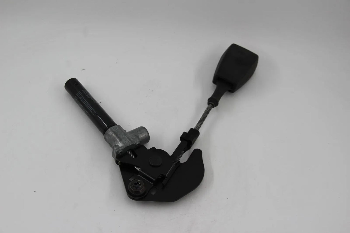 BMW E39 E38 5er 7er Untergurt mit Gurtstrammer vorne rechts NOS 72118150660 Neu