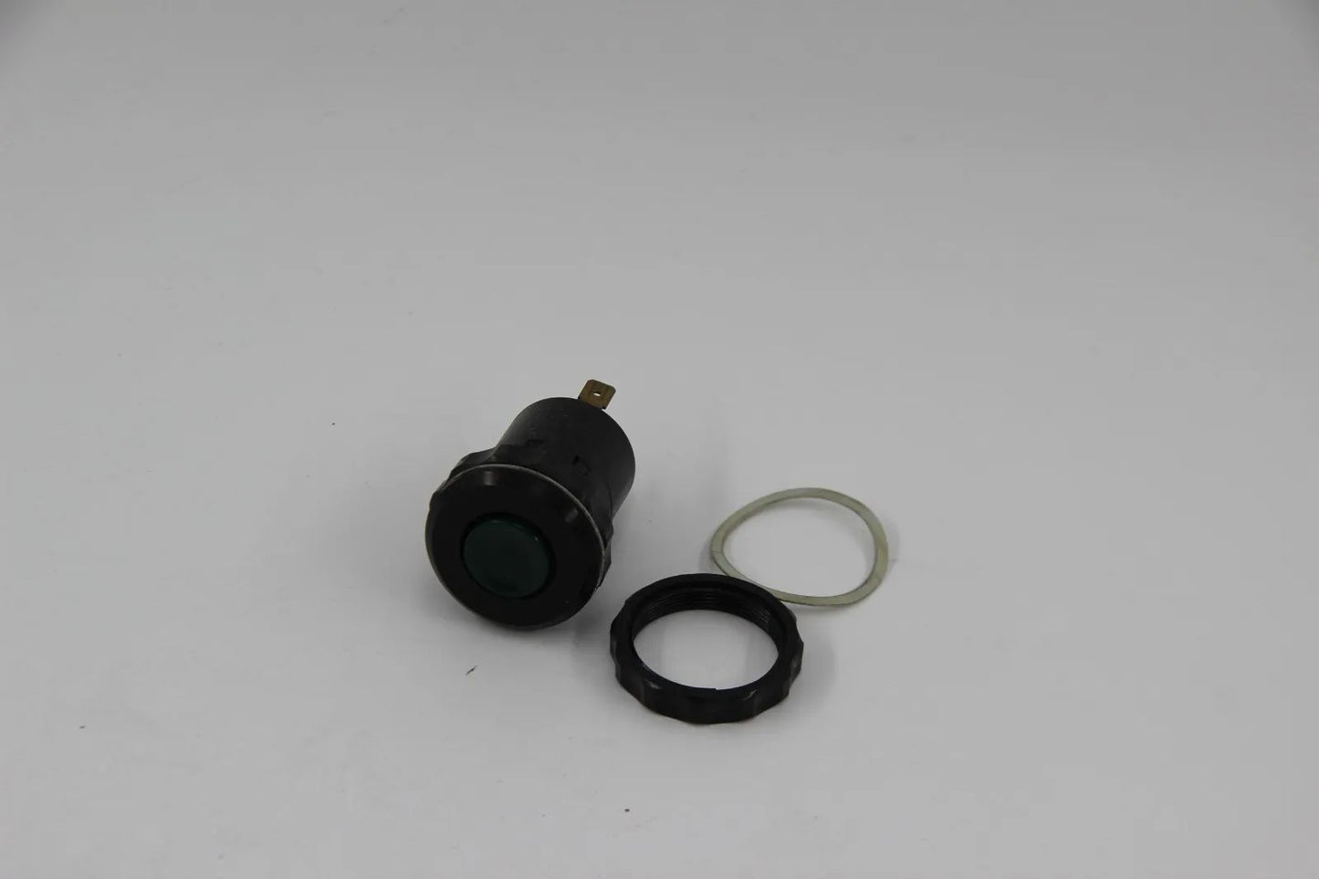 BMW E3 Limo E9 Coupe Neueklasse Limo Schalter Heizbare Heckscheibe 61311353590