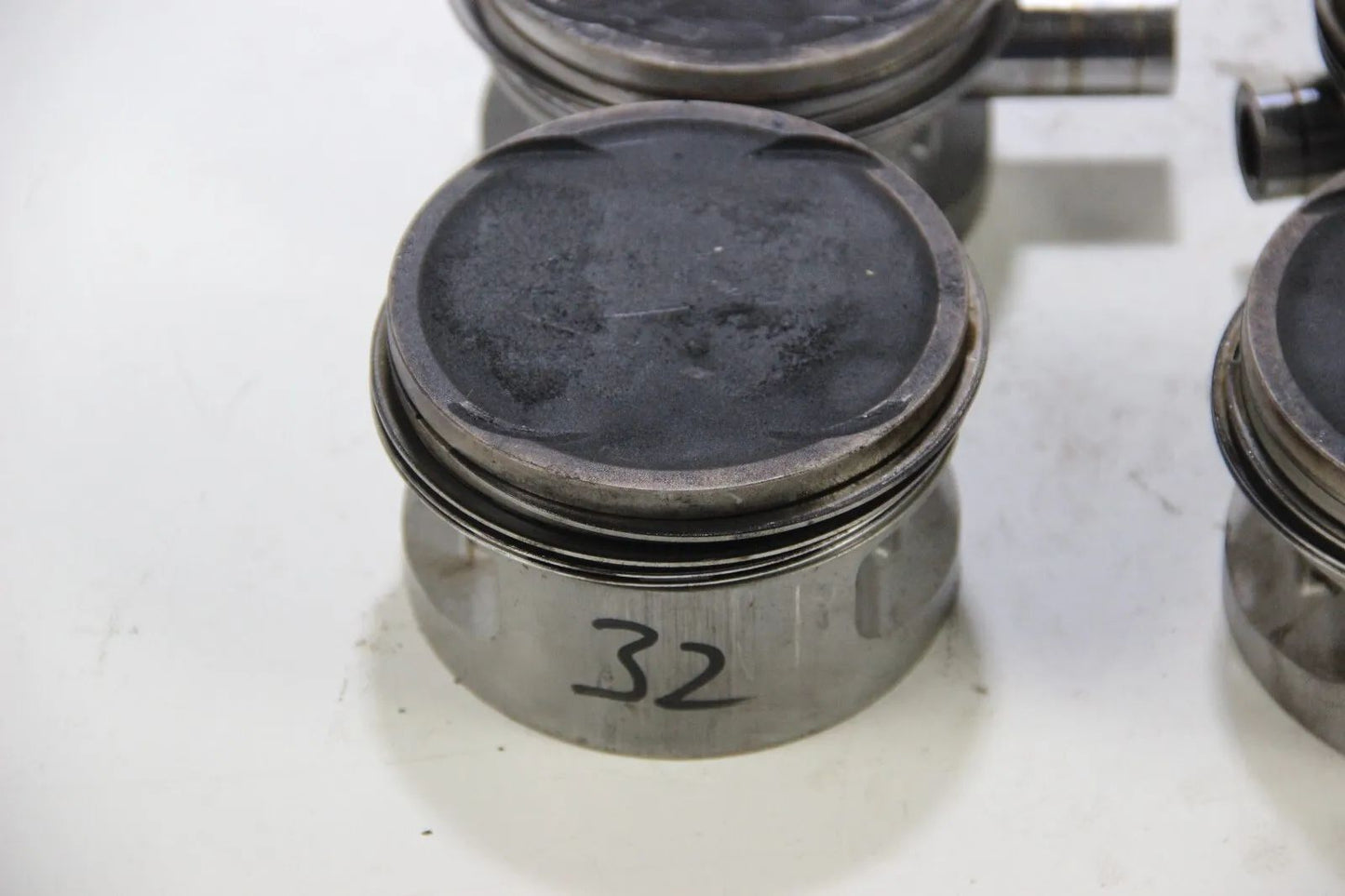 Original BMW E30 M3 S14 S14b23 2.3 4x Kolben Mahle 93v81 93,335mm  Piston