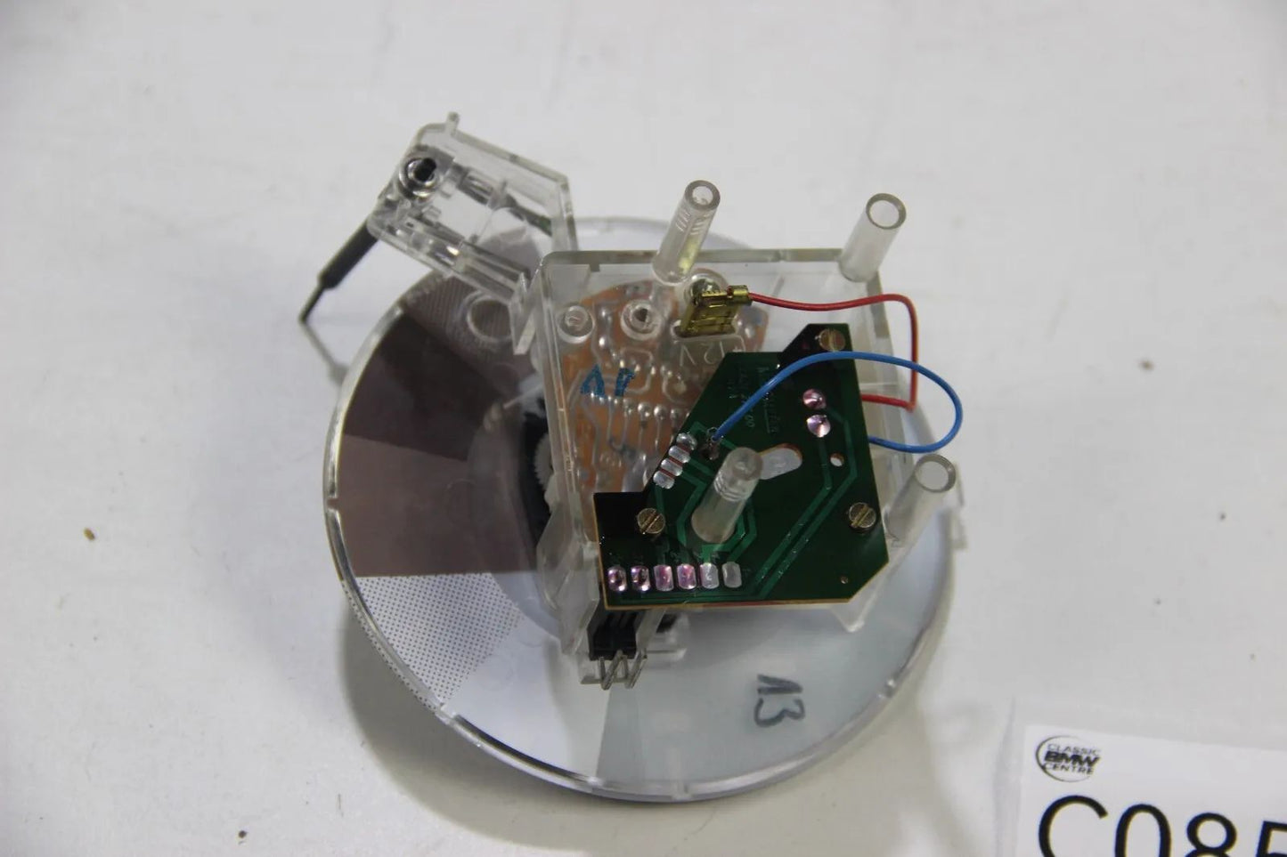 Original BMW E30 316i 318i  	Kombiinstrument Quartz Uhr Motometer 	1377371