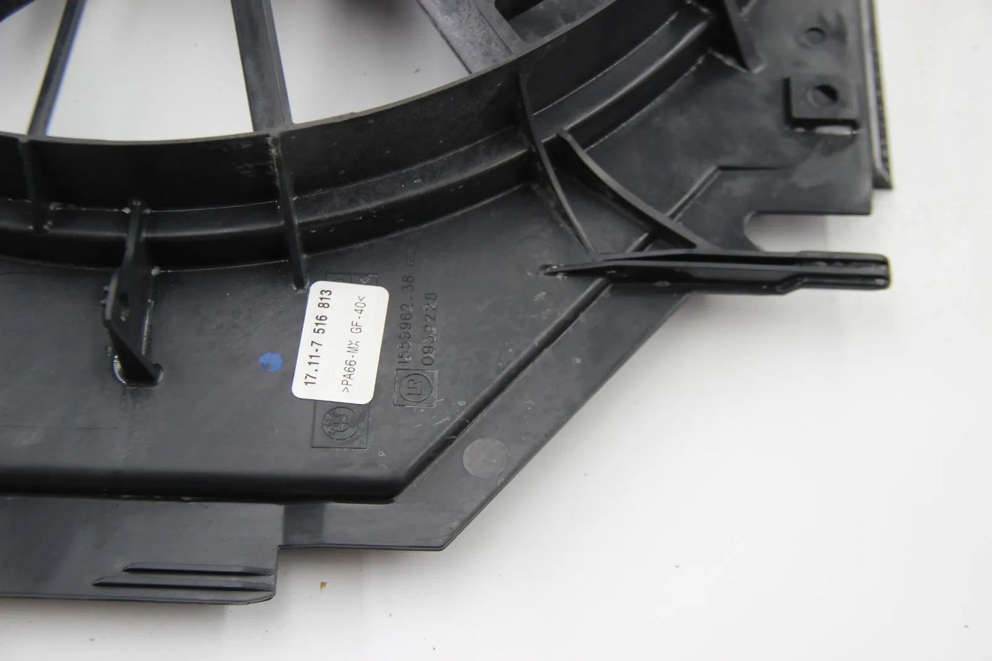 Original BMW E46 Kühlerlüfter Motor mit Kühlerlüfterrahmen 390W NOS 17117516813
