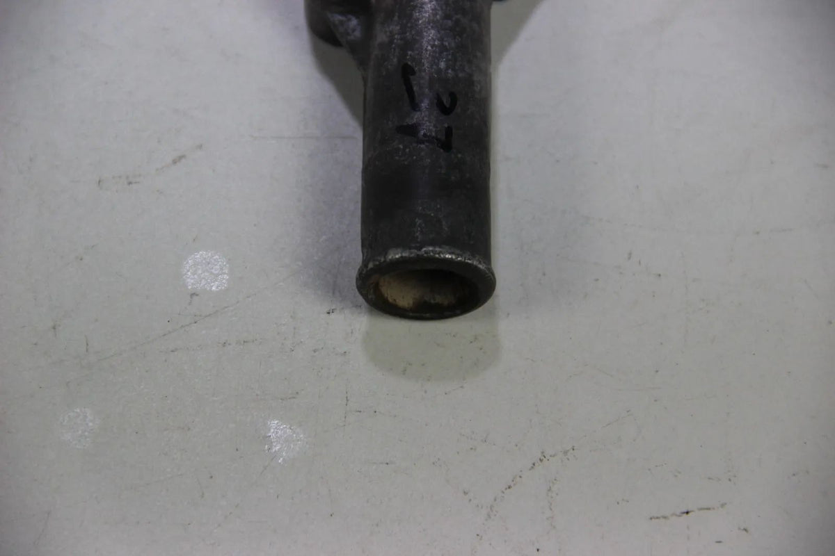 Original BMW E24 E28 E34 E32 M30 M88  Wasserflansch Zylinderkopf Hinten Kurz