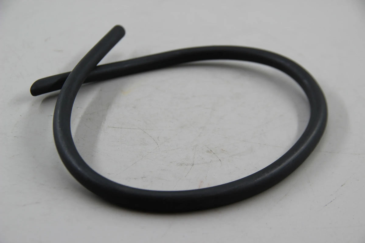 Original BMW E12 525 528 528i-535i E24 628CSi 630CS Schlauch 650MM 17121113142