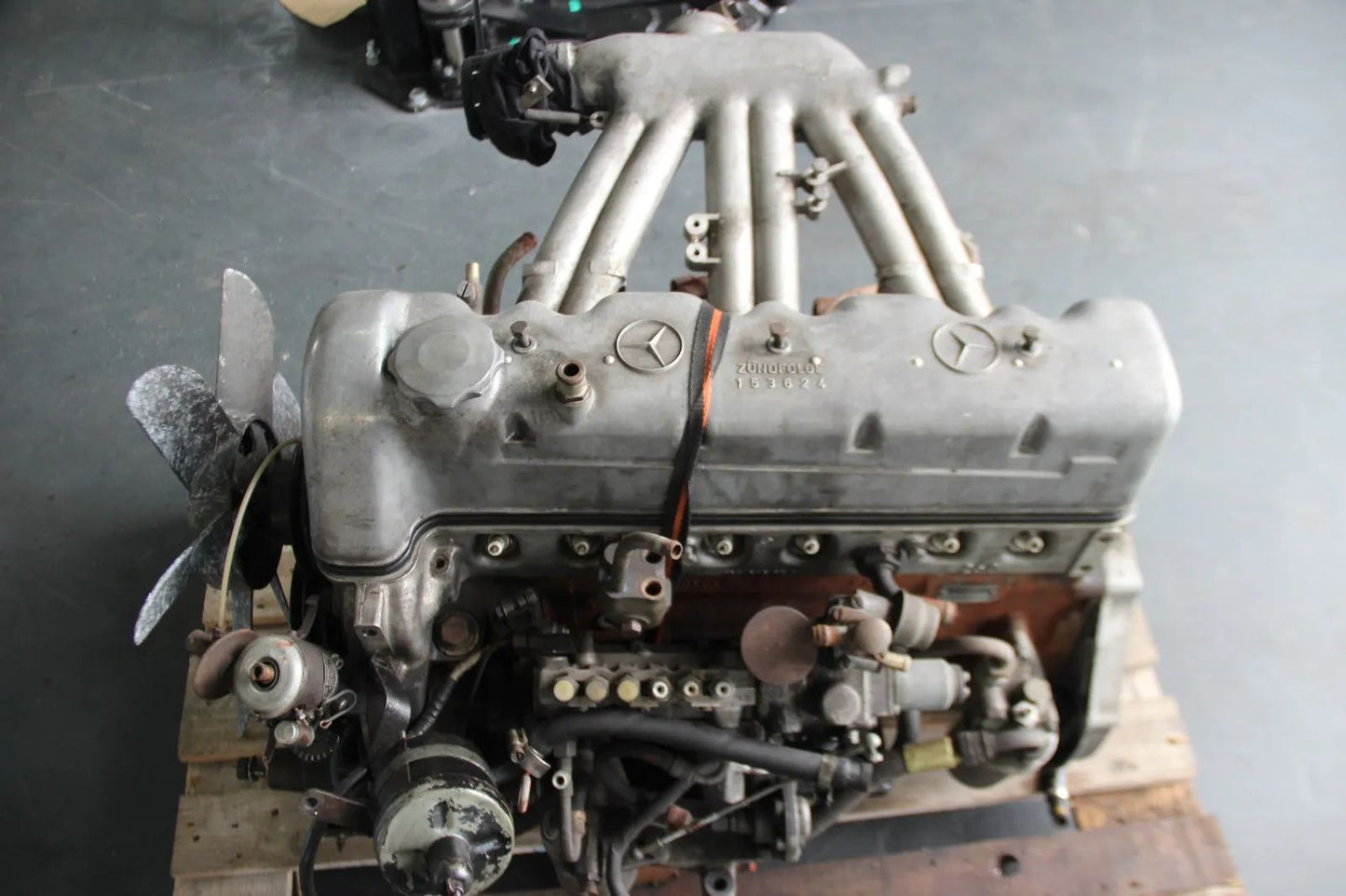 Original Mercedes 250SE M129.980 Motor  Einspritzpumpe Pagode 6-Zylinder