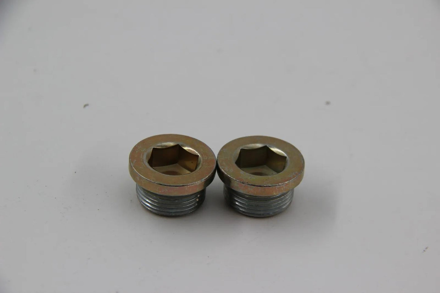 Original BMW E3 E9 NK E30 E12 E24  Verschlussschraube M22X1,5 NOS 33111212682