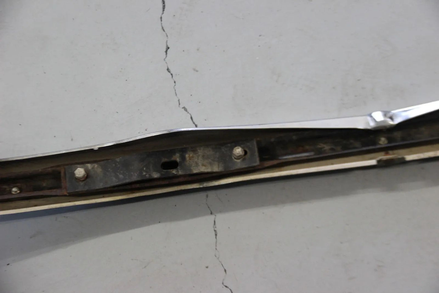 Original Mercedes W108 W109 S-Klasse Stoßstange Hinten Chrom Rear Bumper Chrome