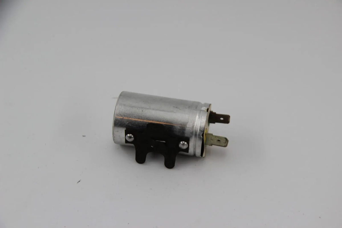 E10 M10 Neue Klasse 4-Zyl Blinkgeber 12 Volt Turn Signal Relais 61311353779 Neu