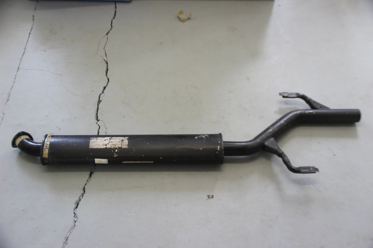 Original BMW 5er E28 524td M21 Limousine Vorschalldämpfer 18121177112