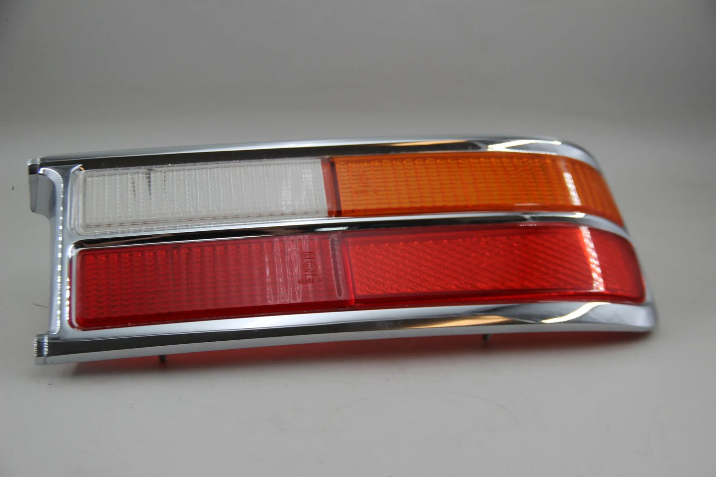 Original BMW NK 1800 2000 Lichtscheibe rechts chrom NOS NLA 63218754116 / 24702