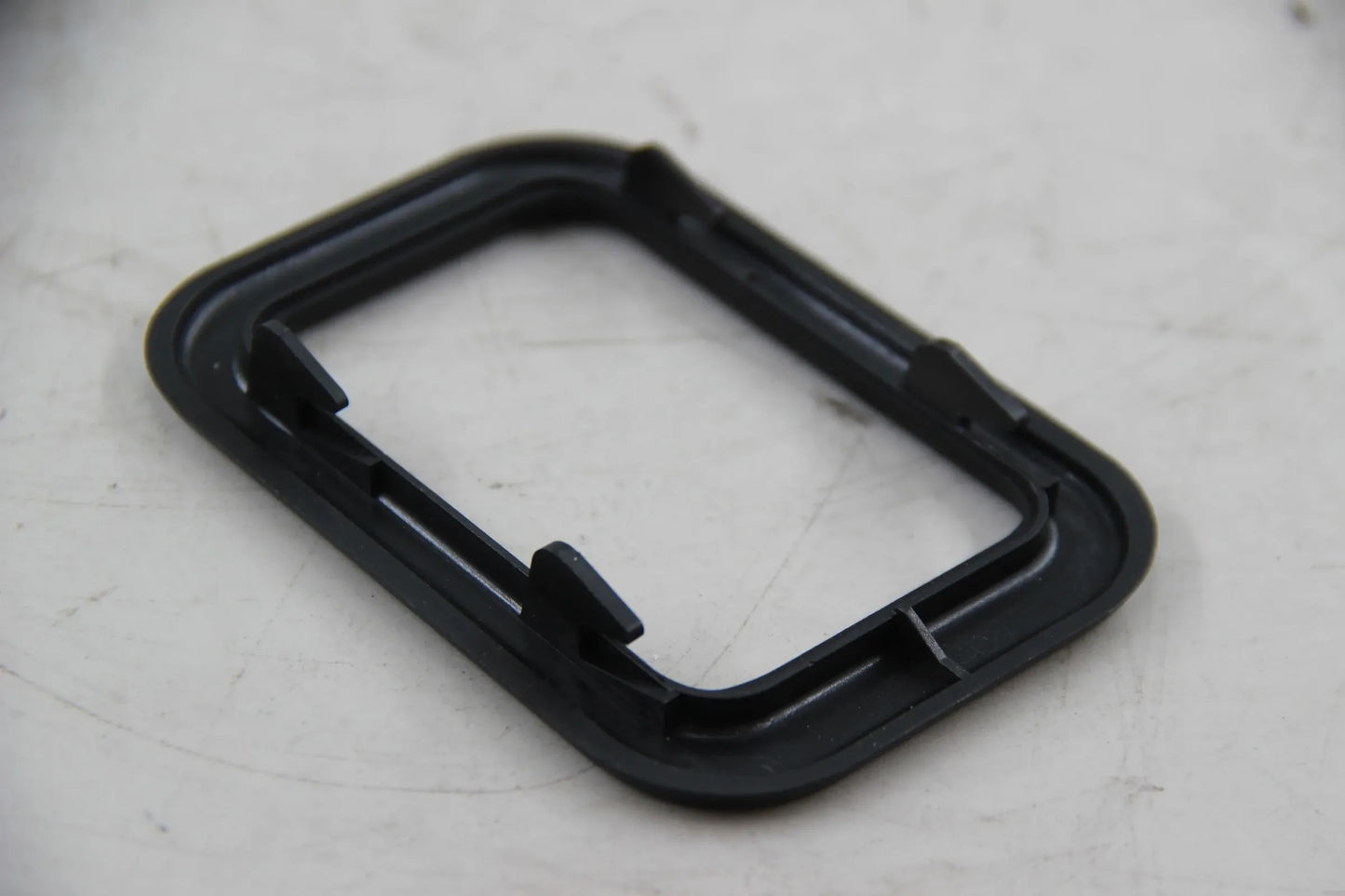 Original BMW E30 316i-325i M3 E28 518i E24 E23 Z1 Blende schwarz 51211876043
