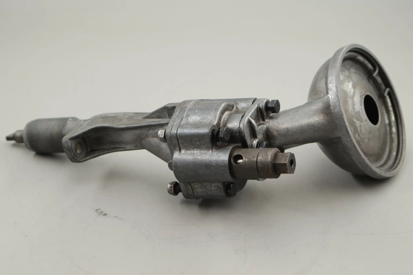 Mercedes-Benz M130 W113 W108 W109 W11 W114 Ölpumpe Oilpump Ölsaugrohr Öl Pumpe