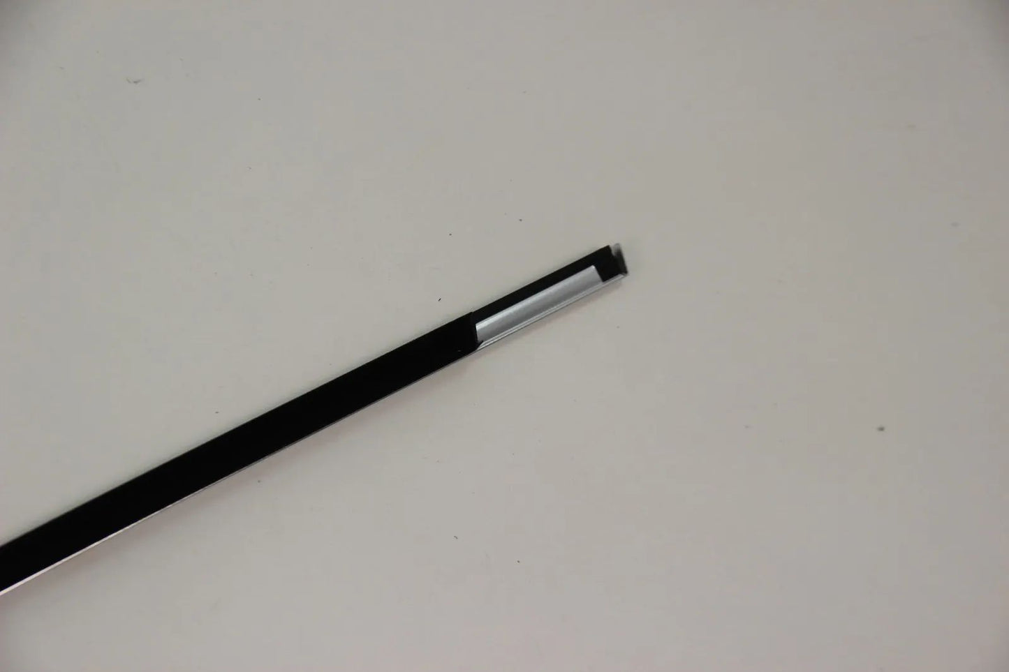 BMW E46 3er Touring 316i-330i Schachtabdeckung aussen rechts chrom hinten