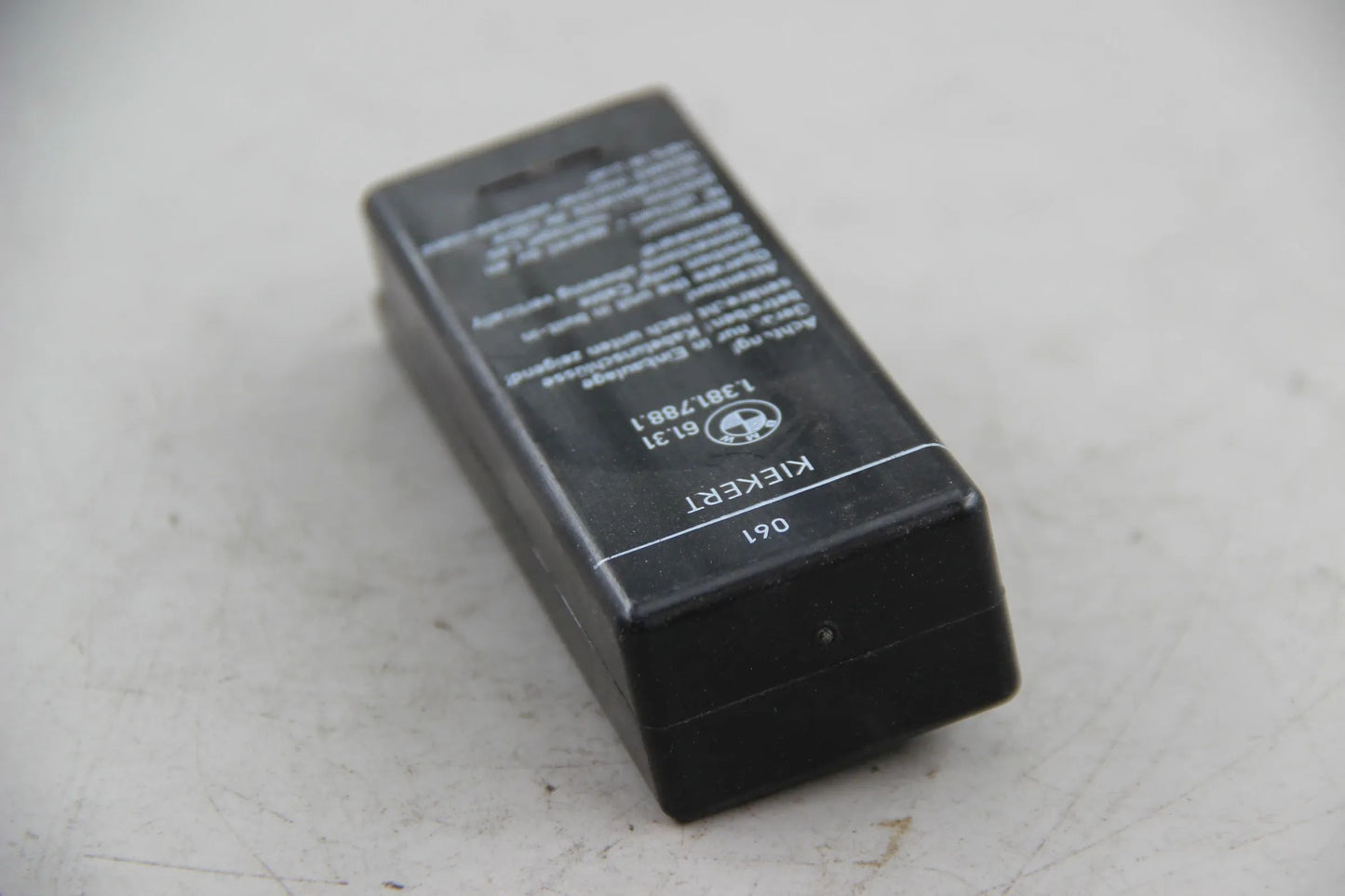 Original BMW E28 518i 520i 525i-535i M5 Stossschalter NOS NLA 61311381788