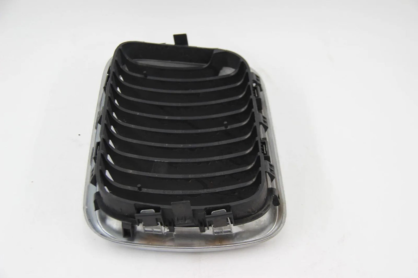 Original BMW E36 3er 316i-328i Ziergitter Niere Vorne Rechts Chrom 51138195094