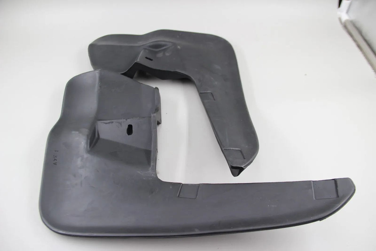 Original BMW E34 Limo/Touring Satz Schmutzfänger vorn NOS 72608102996