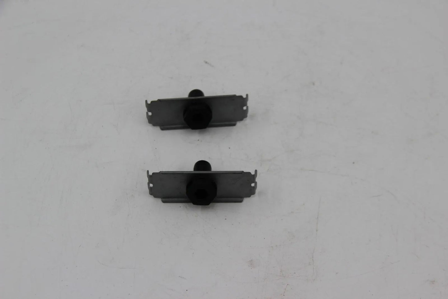 Original BMW E46 E60 E63 E52 Halteblech Aktivkohlefilter 2Stk 34306773697