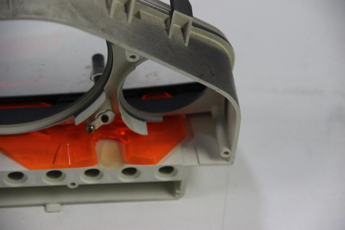 BMW E30 316i 318i Kombiinstrument Tacho Gehäuse für Tachos mit Quartz Uhr