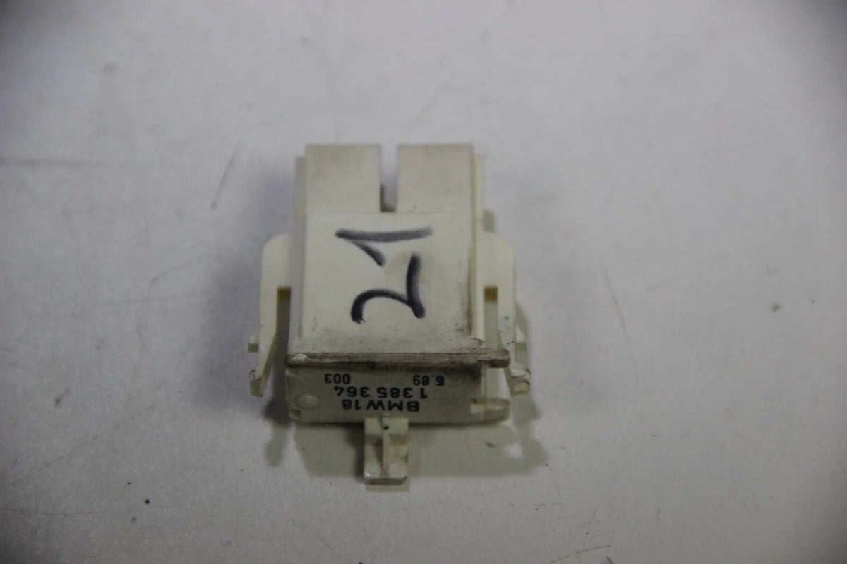 BMW E30 316i 318i M40	Kombiinstrument Codierstecker 18 Coding Plug 1385364