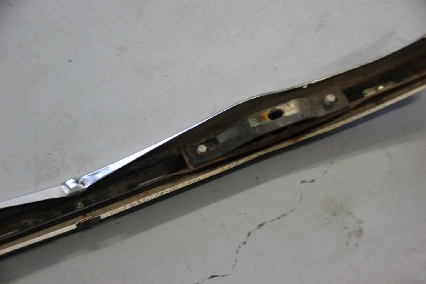 Original Mercedes W108 W109 S-Klasse Stoßstange Hinten Chrom Rear Bumper Chrome