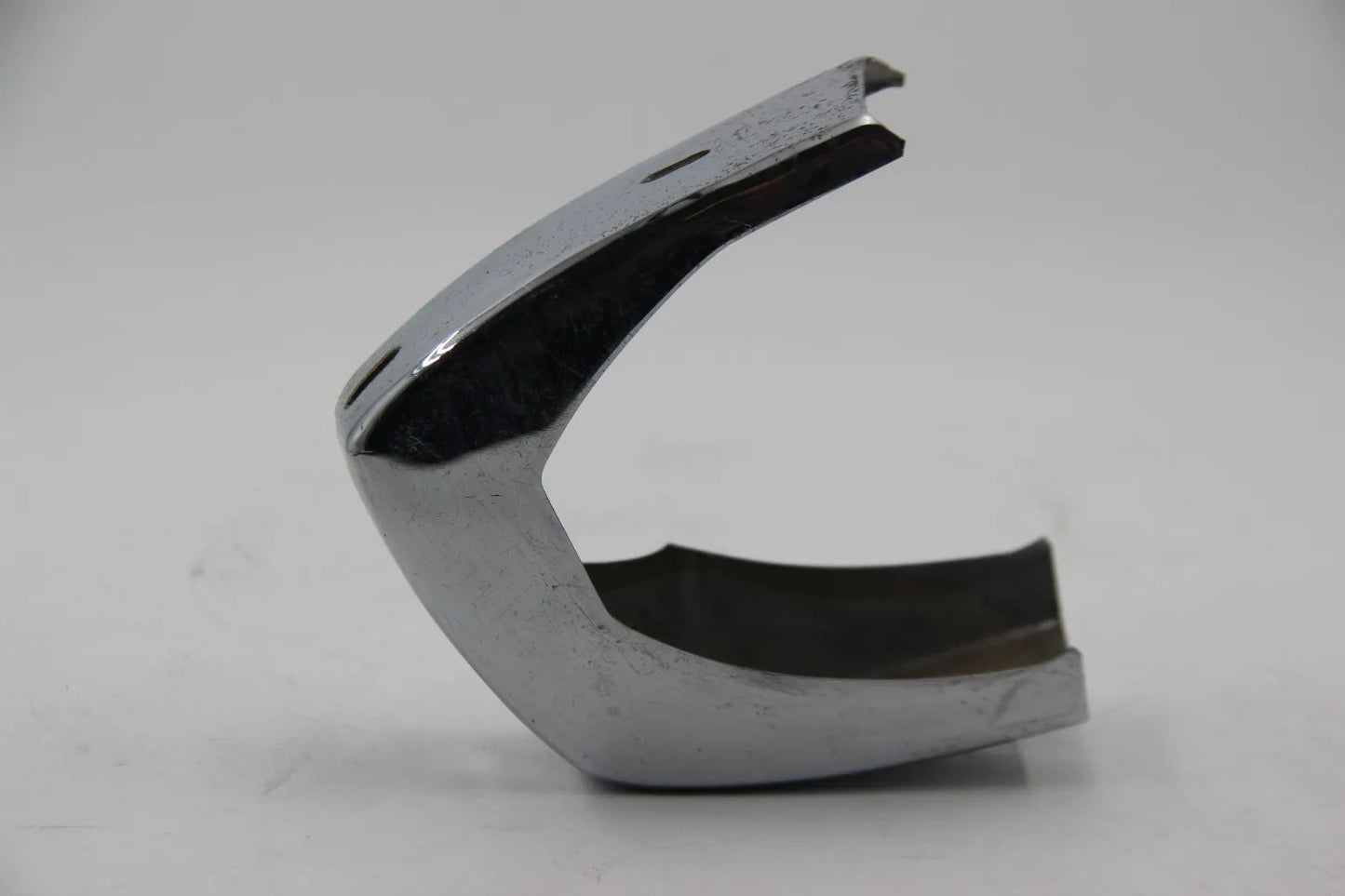 Original BMW E9 2.5cs - 3.0 cs csi csl Stossstangenhorn Links NOS 51111810519