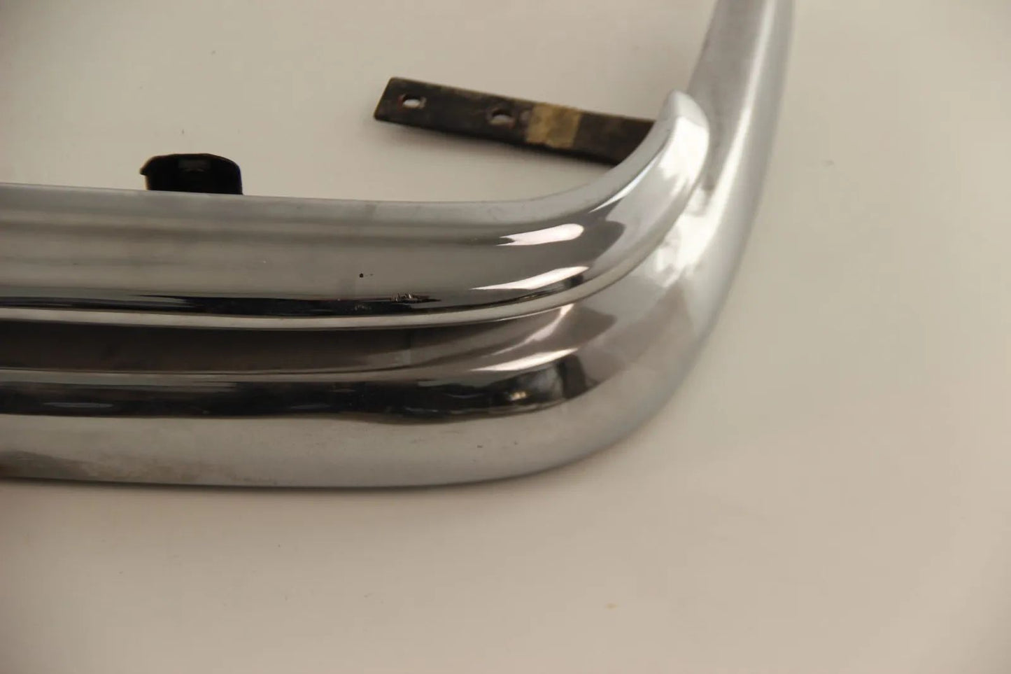 Original Mercedes W108 W109 S-Klasse Stoßstangenecke Hinten Rechts o. Gummi