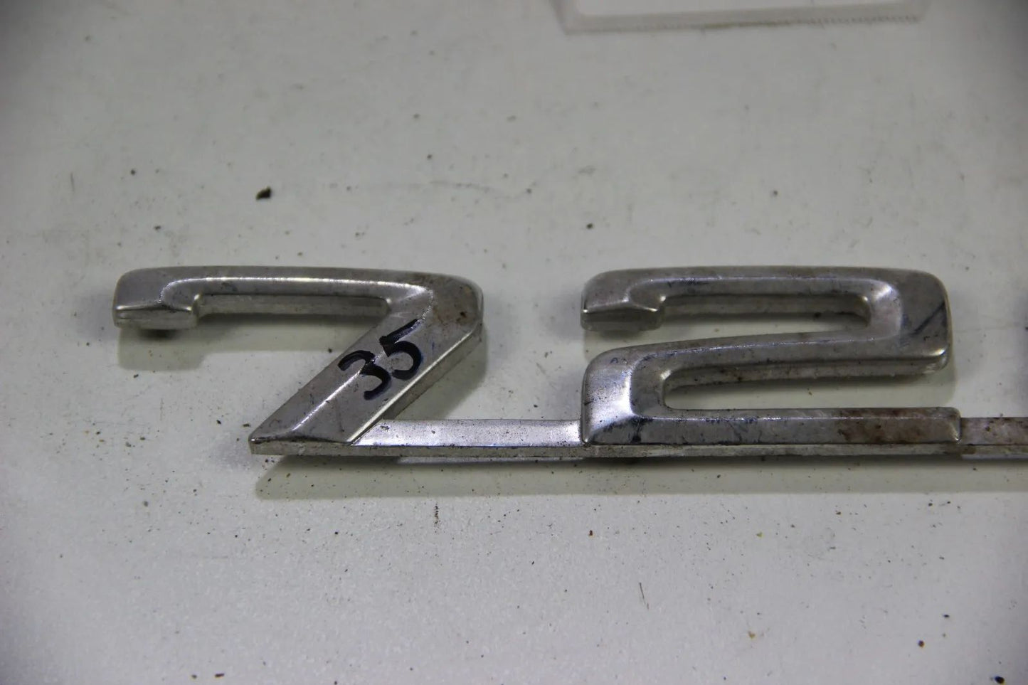 Original BMW E23   Modellbezeichnung Schriftzug Badge 728 Kofferraumklappe