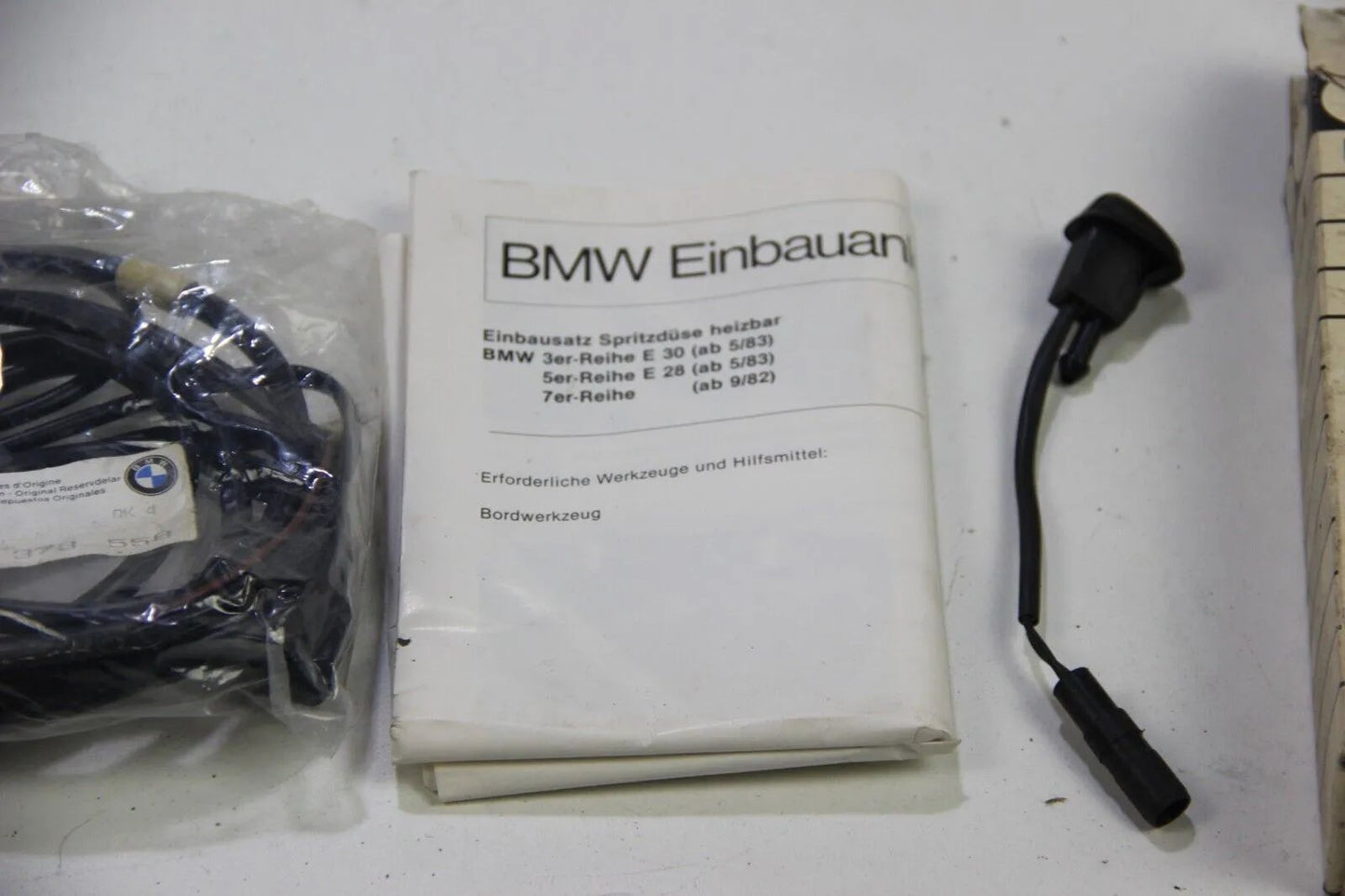BMW E30 -9/86 316i-325i VFL Scheibenwaschdüsen Heizbar Nachrüst NOS 61669057475