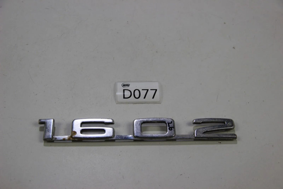 Original BMW E10 Modellbezeichnung Schriftzug Badge 1602 Kofferraumklappe