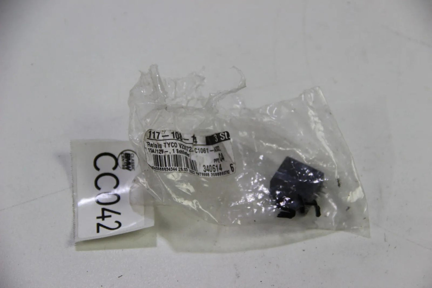 Original BMW Relais TYCO V23072 C1061 A302 15A/12V