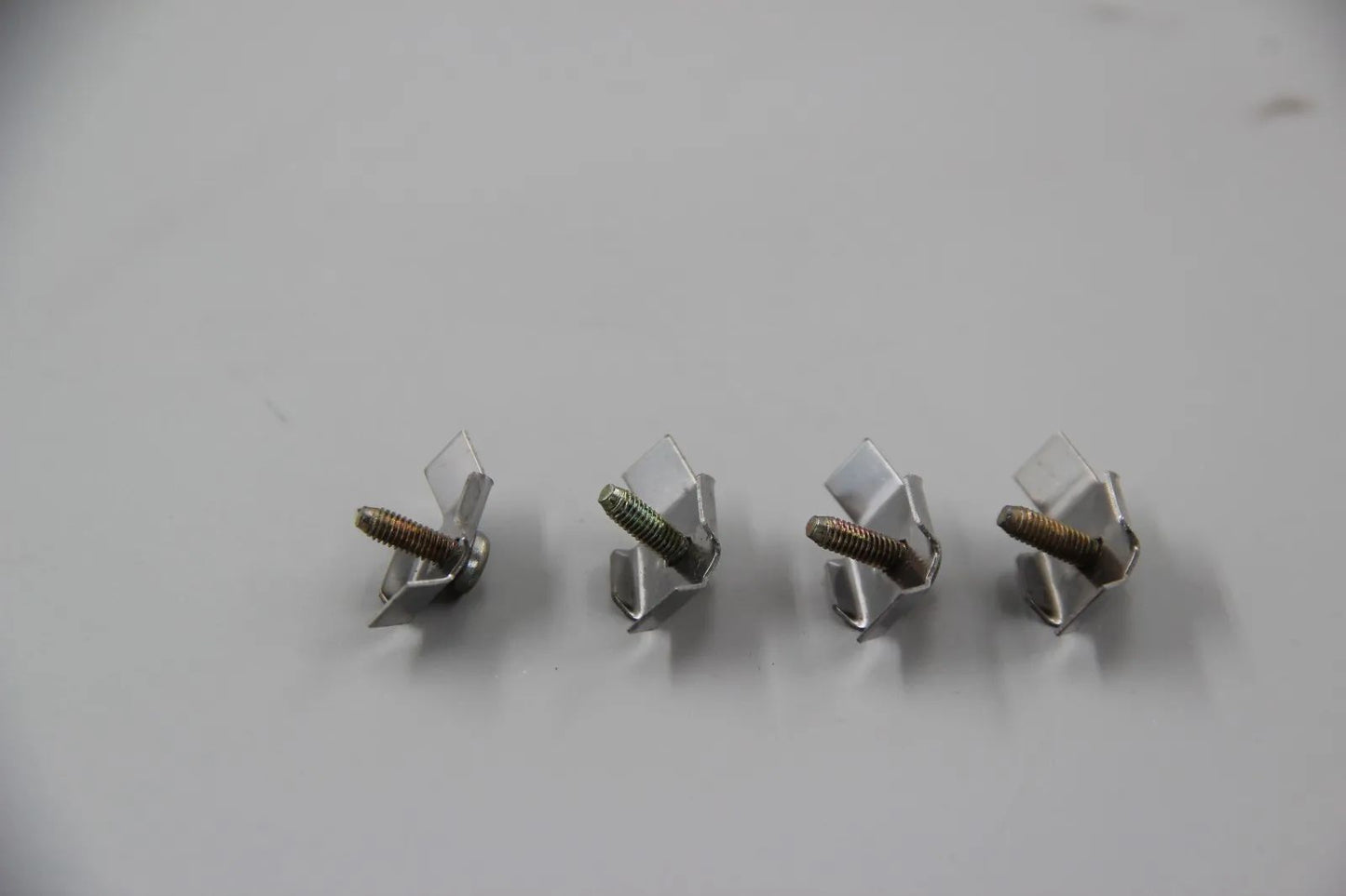 Original BMW E34 E39 E31 5er 8er Schelle 3x 34321162455