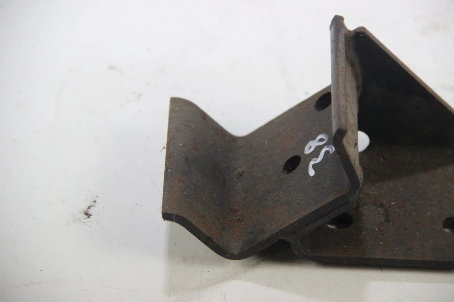 BMW Neue Klasse Motorhalter Haltebügel Tragbügel NOS Bügel 11 81 1 103 615