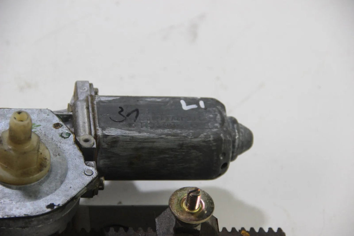 Original BMW E24 635csi Elektrischer Fensterheber Hinten Links 0130821055
