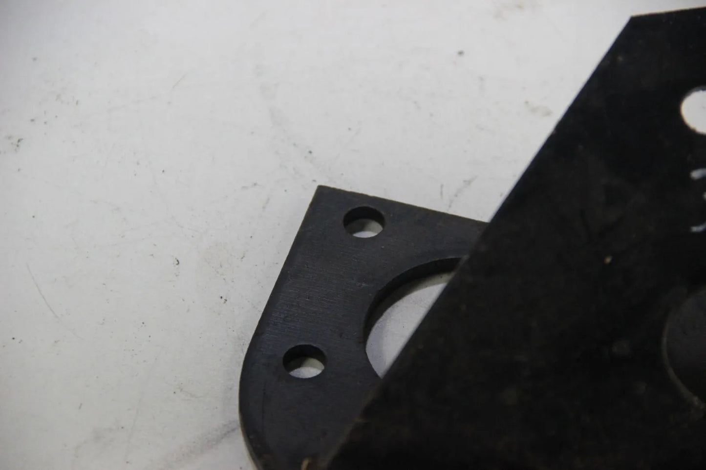 BMW E9 2.5-3.0 CS Csi CSL Motorhalter NOS Tragbügel Rechts 11 81 1 103 773