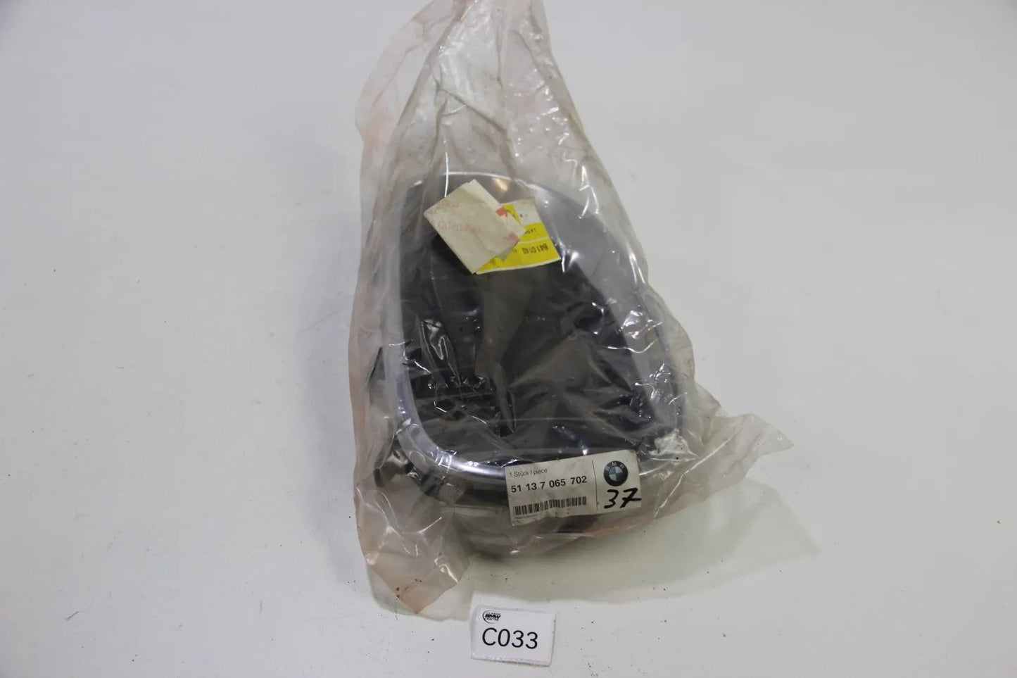 Original BMW E60 E61 5er Ziergitter rechts Niere Chrom NOS 51137065702