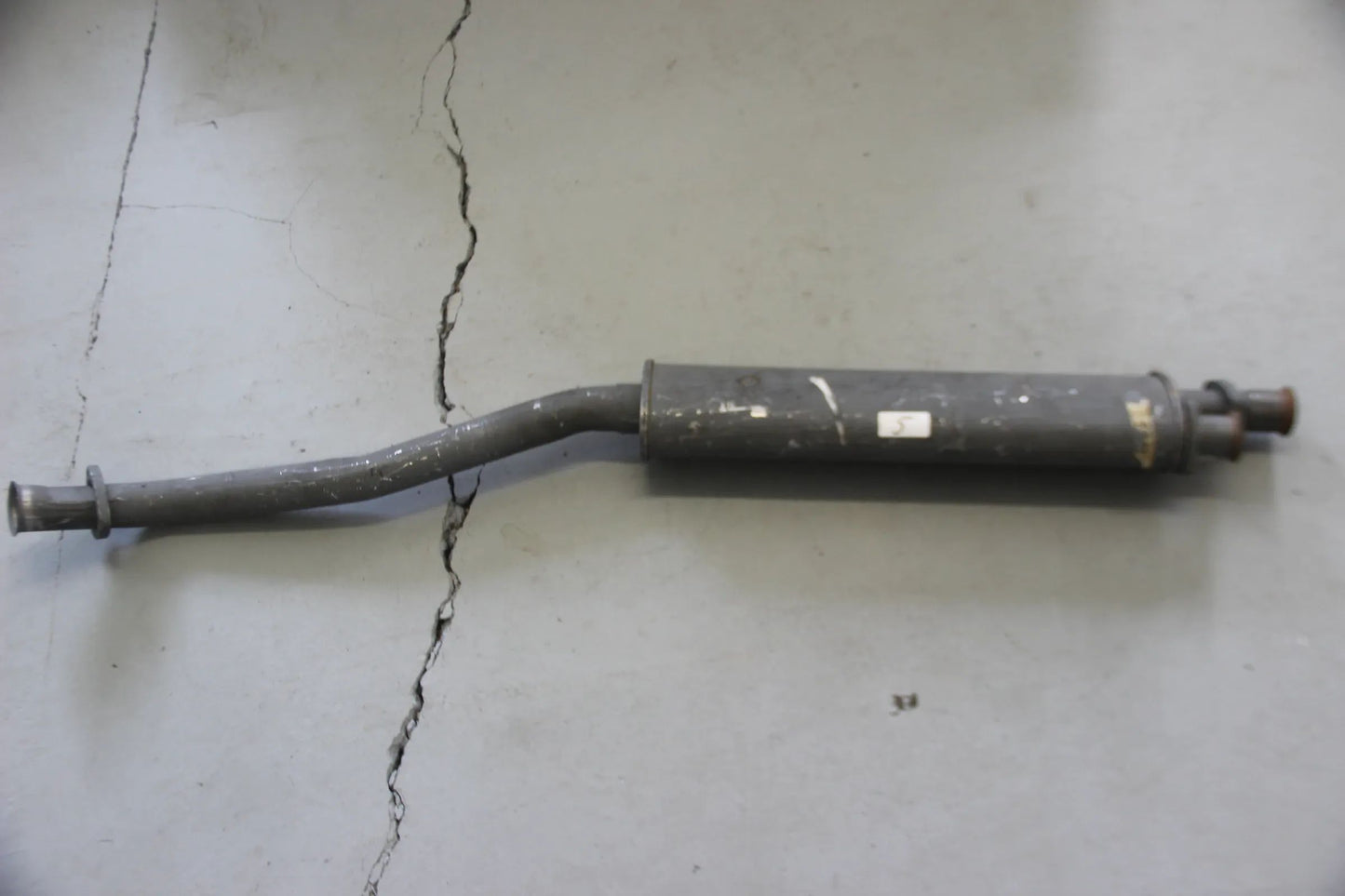 Original BMW 3er E21 320 M20 Limousine Vorschalldämpfer NOS NLA 18121246402