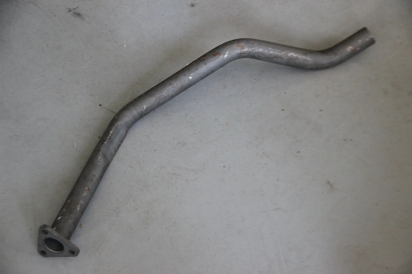 Original BMW E3 2500 3,3 Li E9 2,5CS - 3,0 CSL Abgasrohr hinten 18111245713