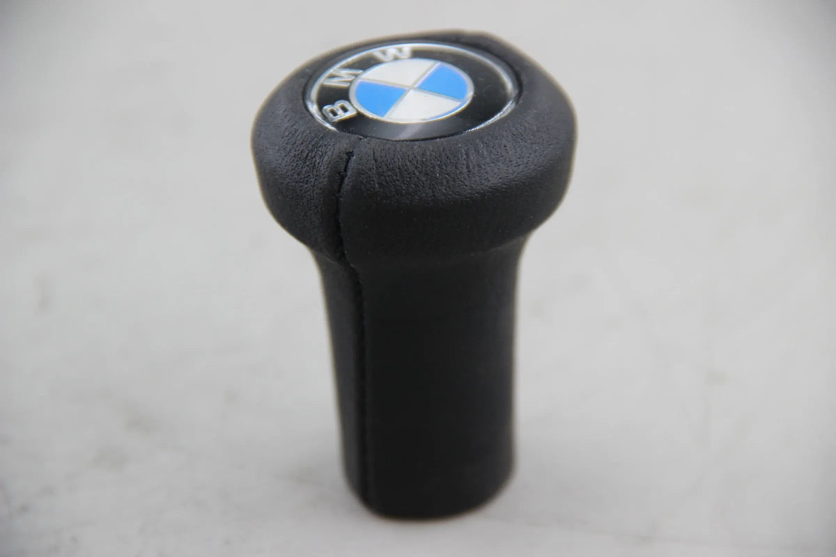 Orig BMW E10 2002 NK E21 E12 E9  Schaltknopf Knauf Leder BMW LOGO 25111203074