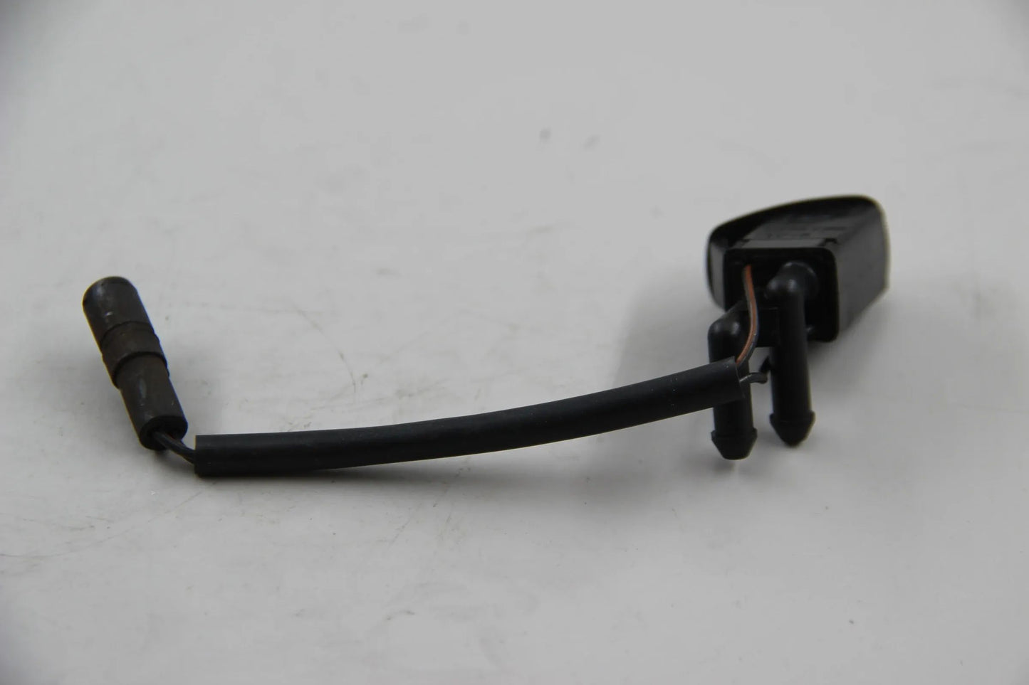 Original BMW E34 518i 520i 525i 530i 535i E24 E32 Spritzdüse heizbar 61661378799